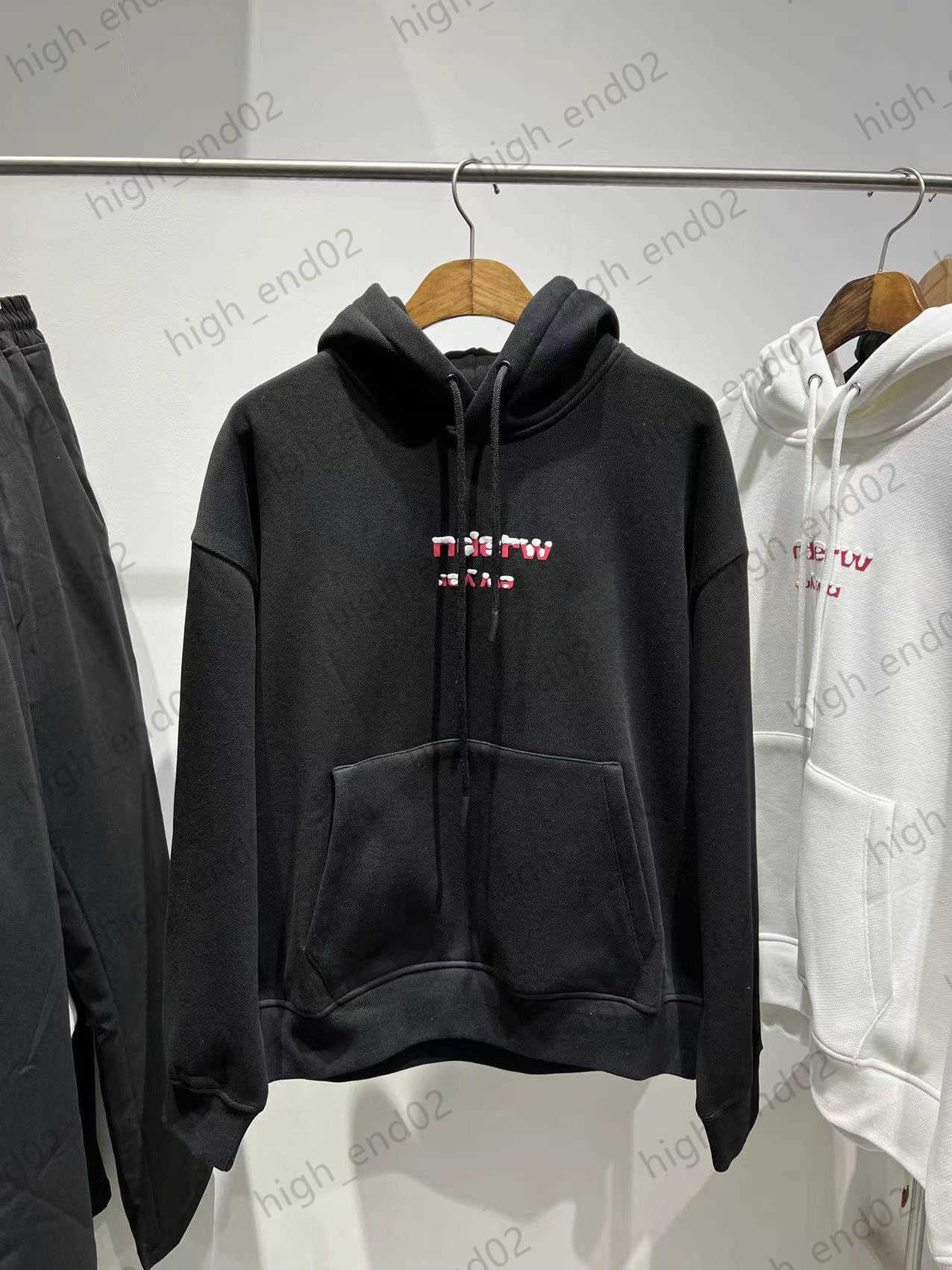 

Designer Womens Hoodie Logo Foam Process Velvet Hooded Sweatshirt Pull Rope Off Shoulder Pocket Tops Collocation Baseball Cotton-padded Jackets Women Apparel
