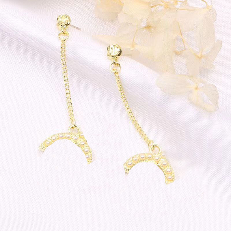 

23ss 19style 18K Gold Plated Designer Letters Stud Small Sweet Wind Women Crystal Rhinestone Pearl Earring Wedding Party Jewelry