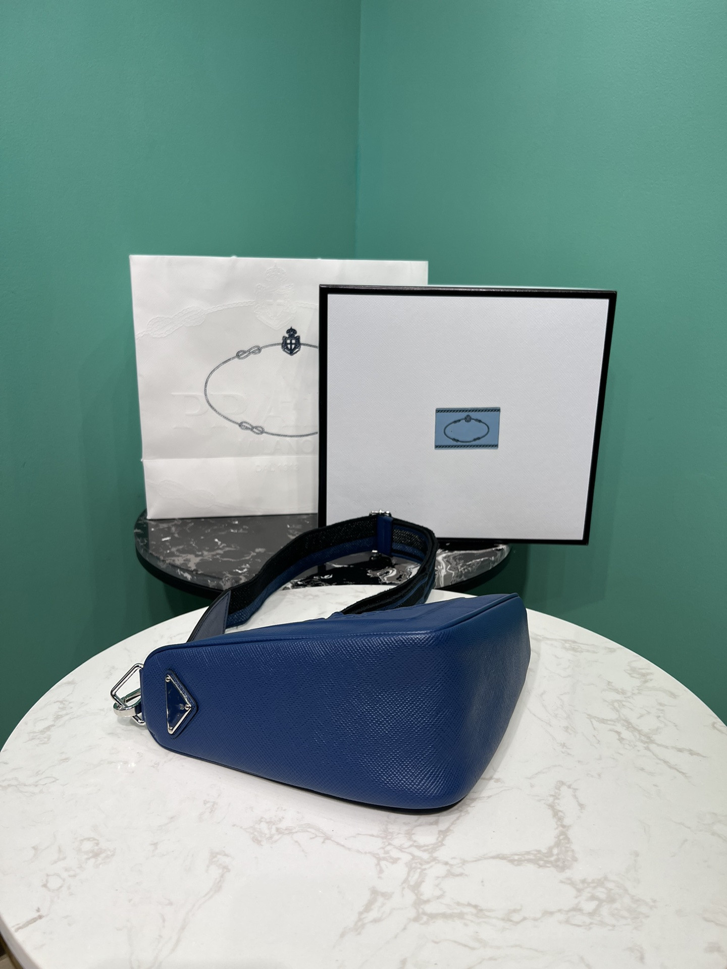 

2022 Designer Luxury Armpit Bags Classic Leather triangle Fashion Handbags for women Crossbody shoulder Key Pouch wallet Messenger Bag, Customized not sold separately