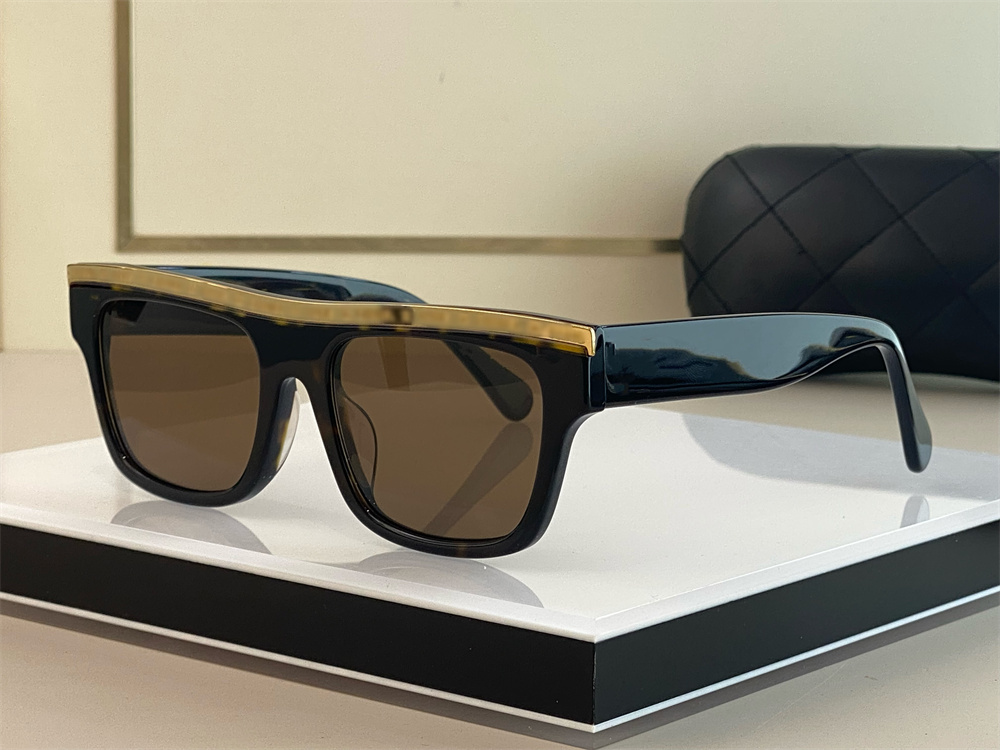 

Fashion design sunglasses square women wear exquisite outdoor casual style UV400
