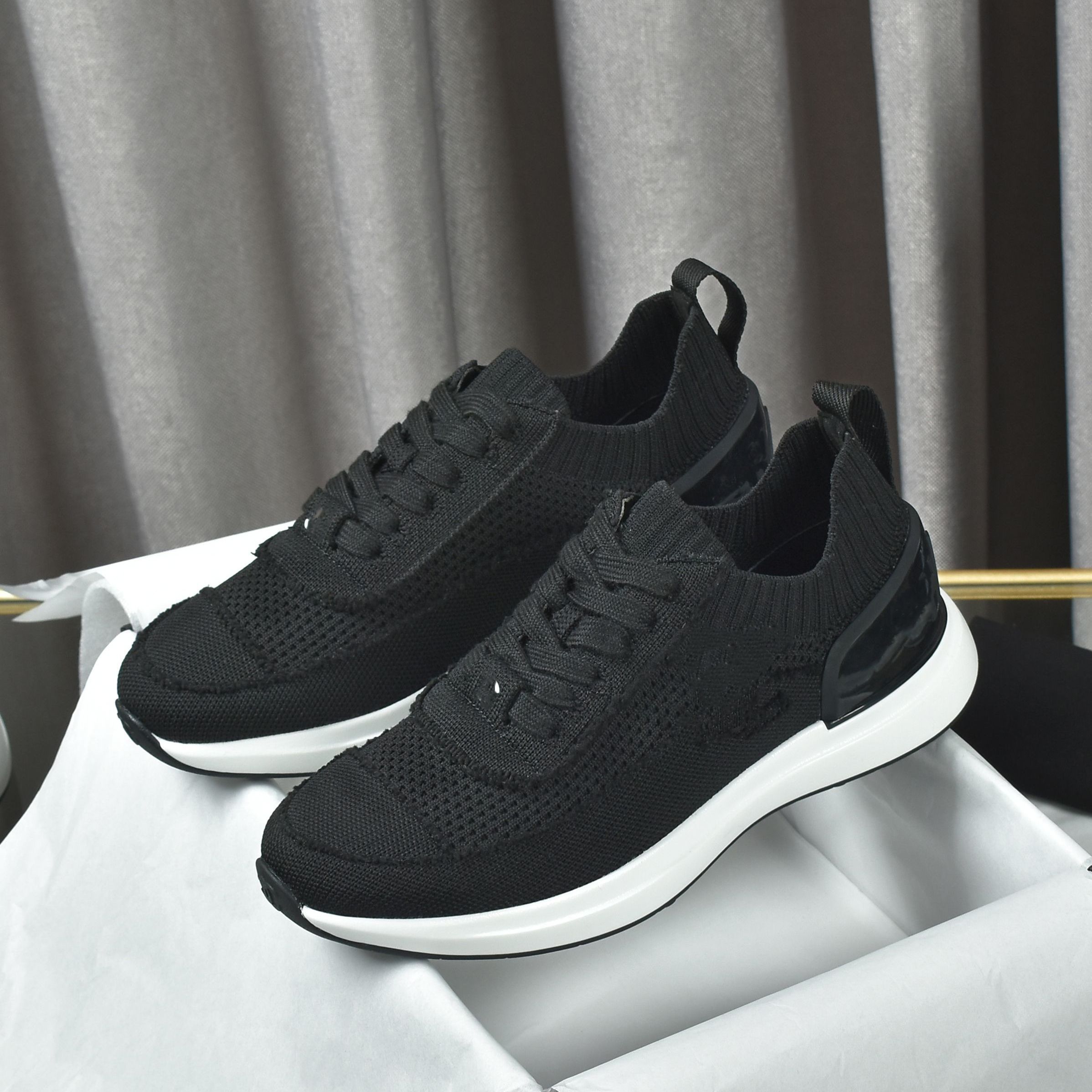 

Outdoor Cycling Shoes Fashion Designer Sneakers Women Channel Sports CC Trainer Woman Luxury gdssdf, With logo