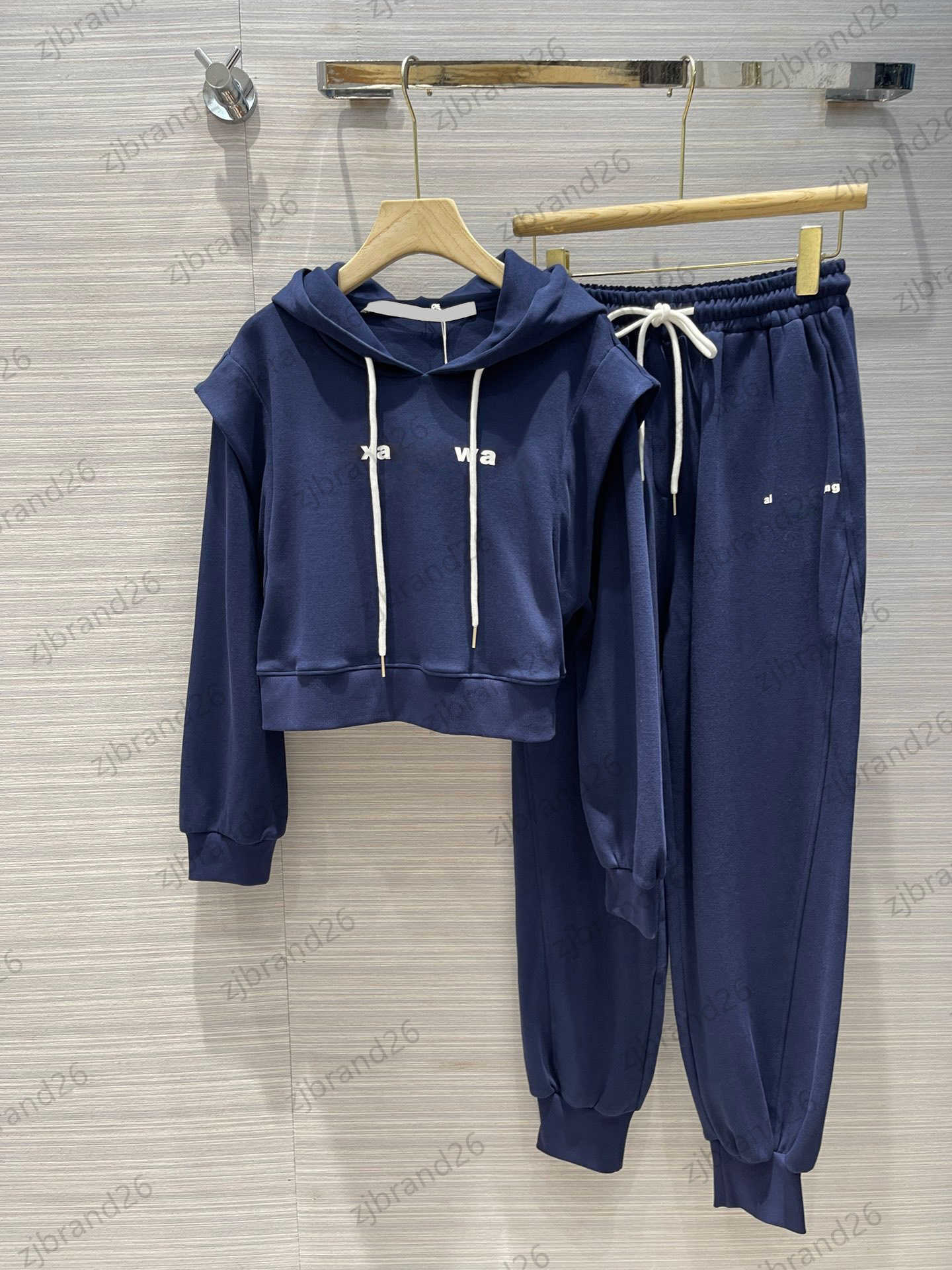 

Brand Womens Two Piece Pants Short Hooded Pull-rope Hoodies Fake Two Pieces Coat Contrast Color Print Bouquet Feet Trousers Design Sense Trend Women Wear