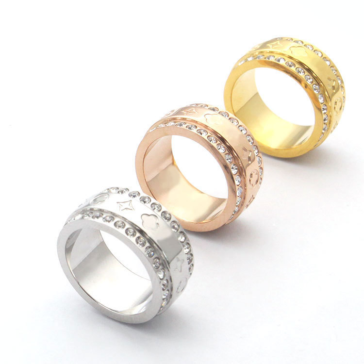 

pendant necklaces designer jewelry chains luxury for mens womens bijoux cjewelers lvs printed four-leaf flower double - sided diamond ring