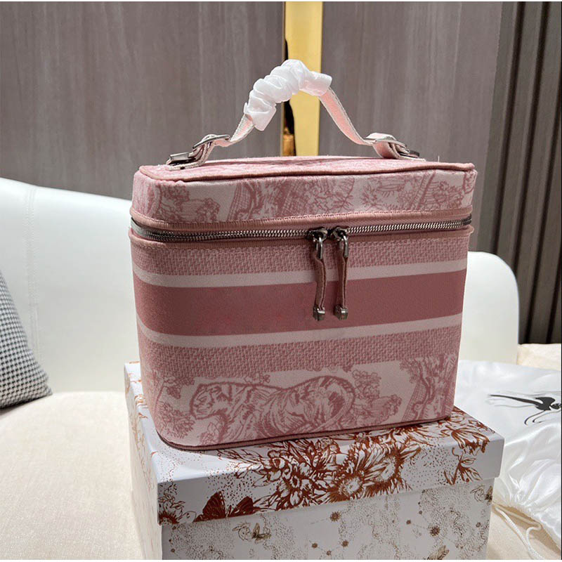 

Luxury 5A top Hand Bag Travel Toiletry Pouch Protection Makeup Clutch Women Leather Cosmetic Bags for Woman special designers shoulder bags, Chooes color