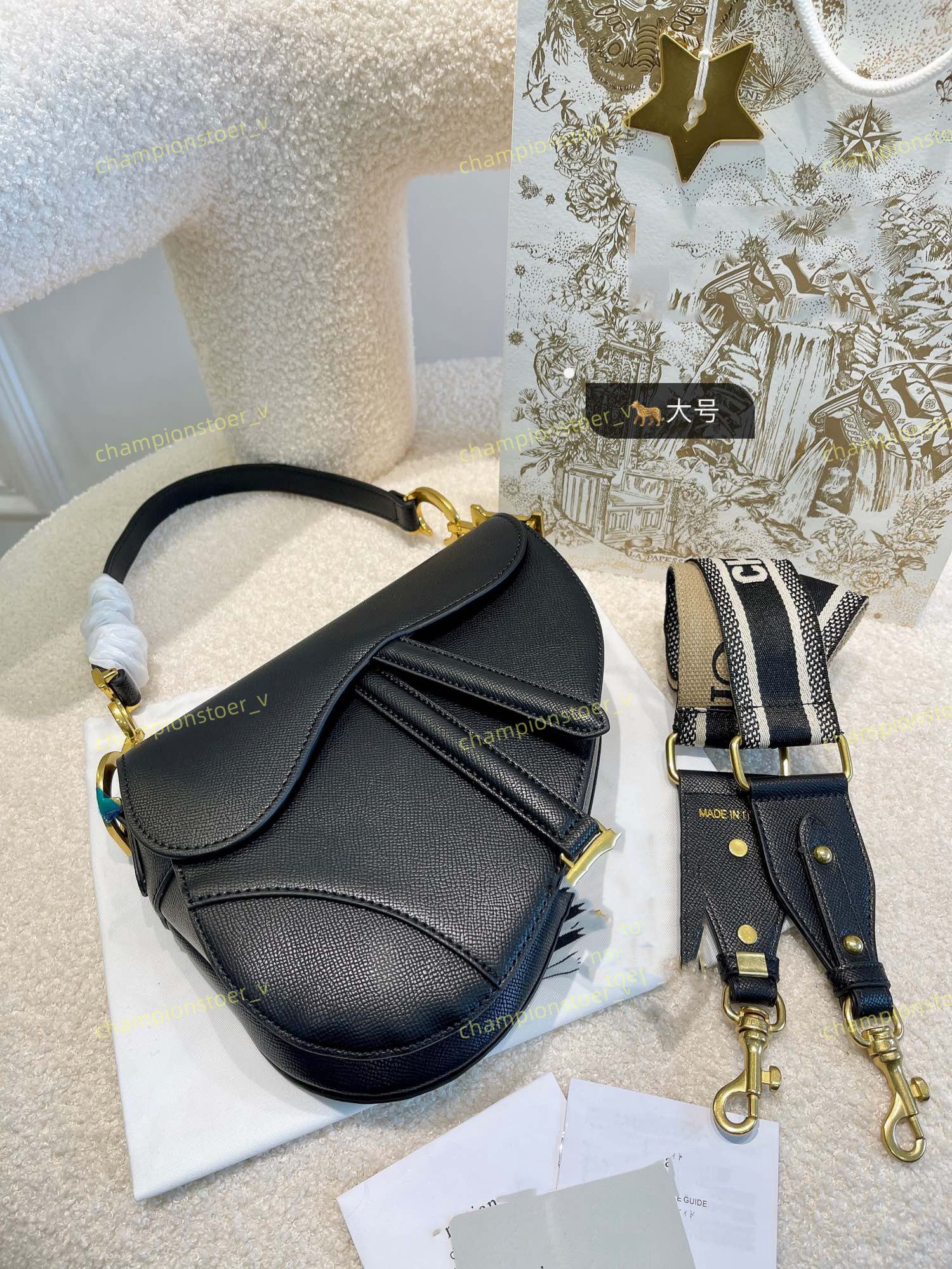 

2022 HandbagBright light Matte Saddles Bags Women Luxurys Designers fashion letter shoulder high quality genuine leather Messenger bag Designer crossbody, Foam bag