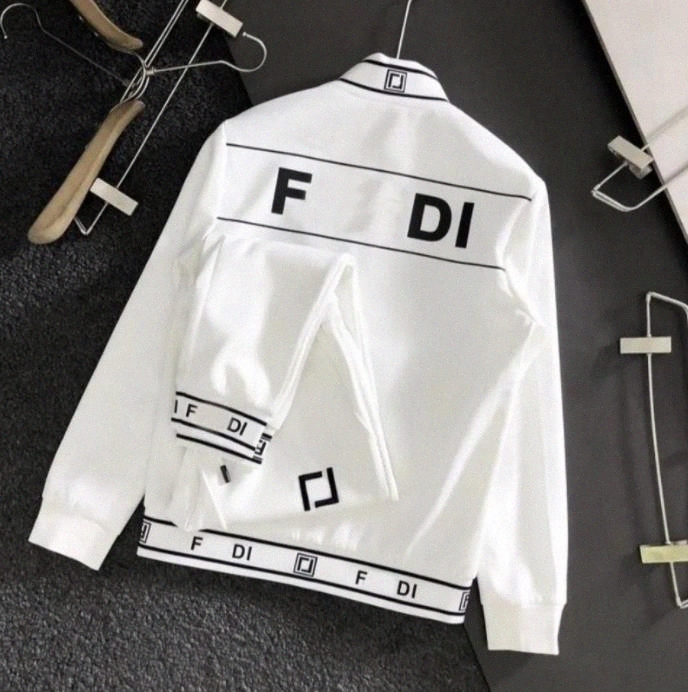 Designers Mens Survêtements Marque De Mode Hommes Costume Veste À Manches Longues Printemps Automne Hommes Deux Pièces Sportswear Casual Style Co