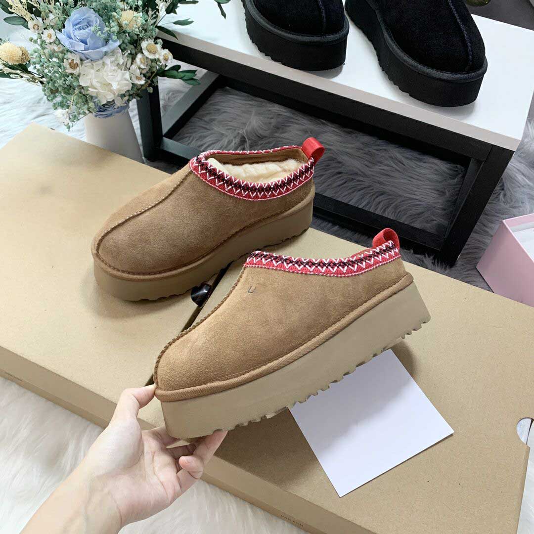 

Famous Brand Women's Casual Shoes Designer Fashion Luxury Winter Warmth Wool Fur Flat Hotel Indoor Shoes Outdoor Snow Boots Dust Bag Size 35-42