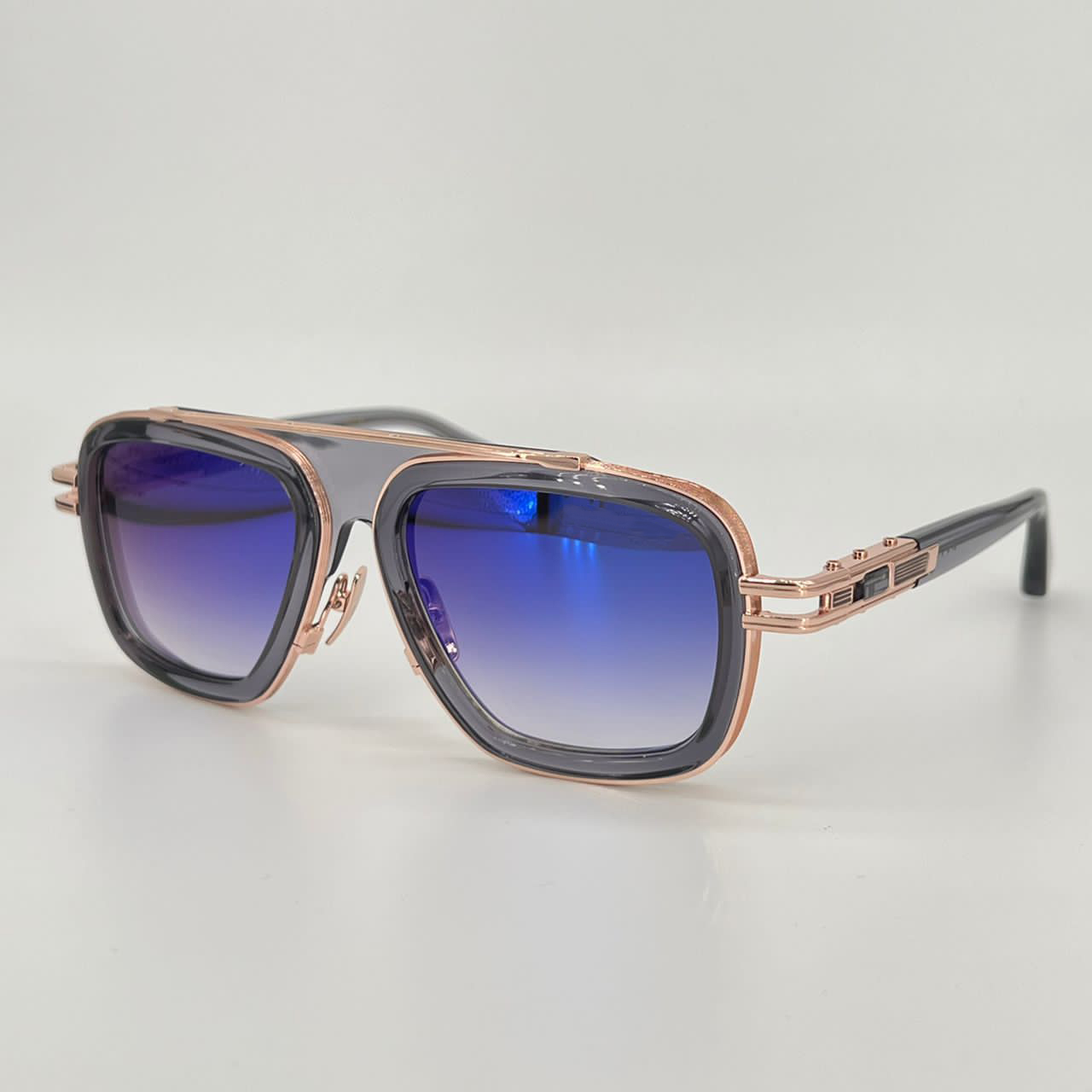 

Summer Sunglasses For Women style 403 Anti-Ultraviolet Retro Plate Rectangle Full Frame Special design Eyeglasses Random Box