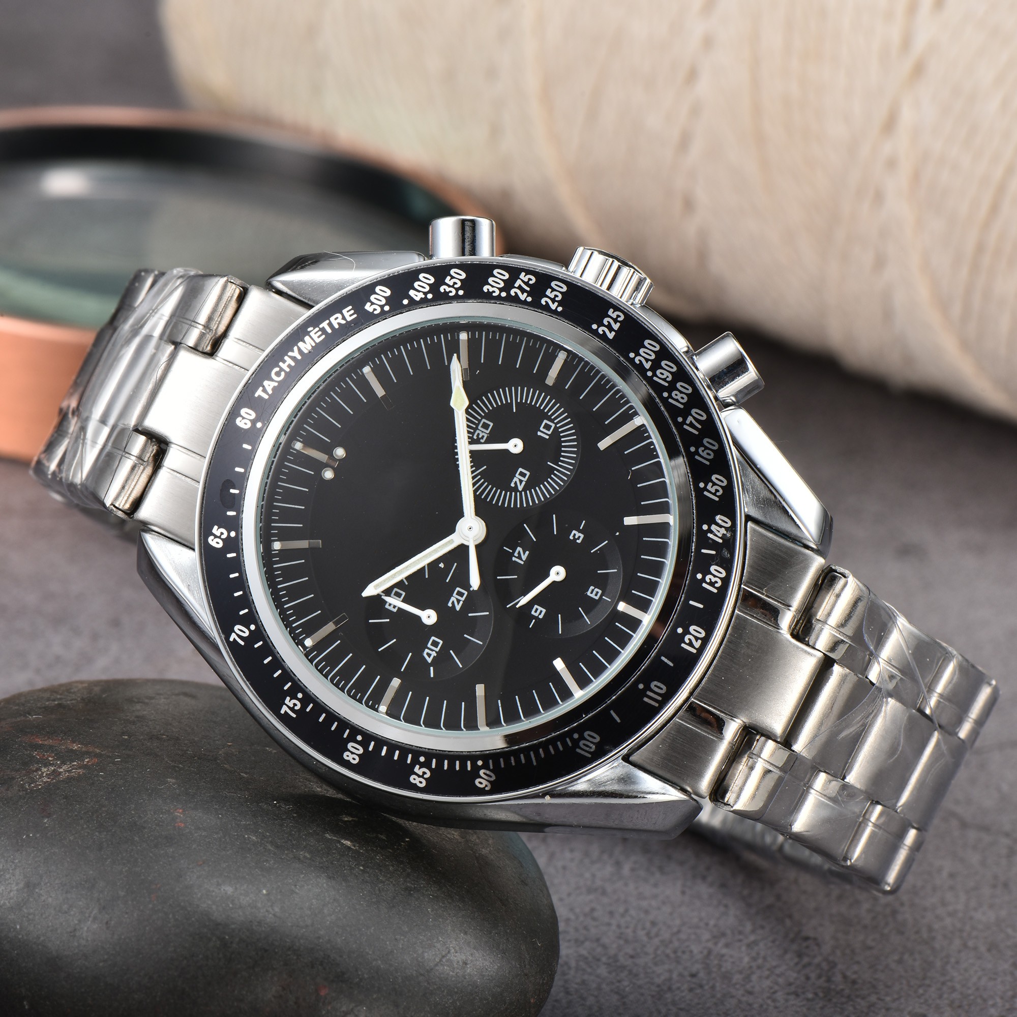 

2022 New Luxury Men's Six Needle Multifunction Timekeeping Quartz Wrist Watch Solid Band Calendar Function Watch, Brown