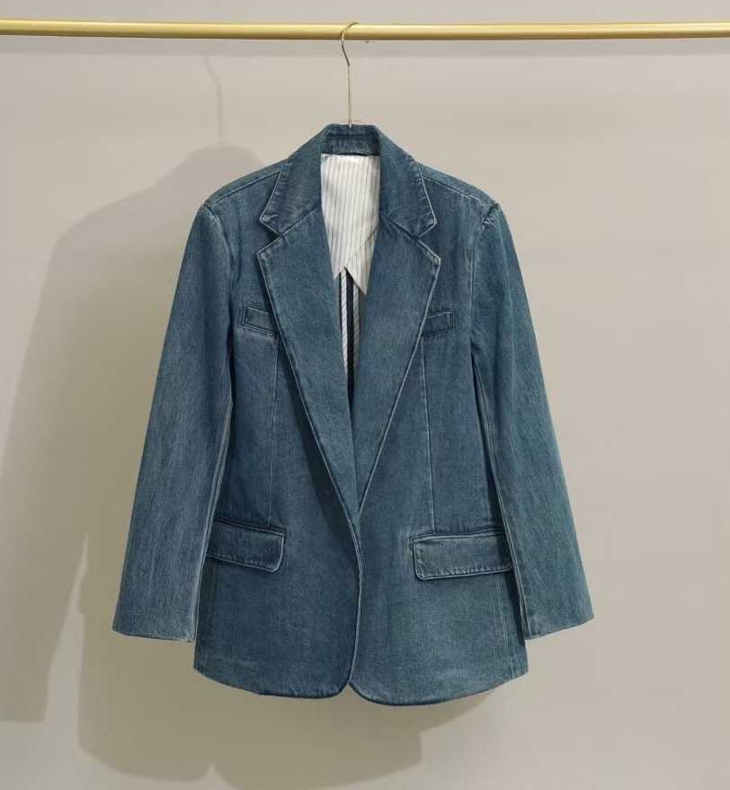 

Womens Jackets Big Silhouette Denim Suit Jacket Soft Lining Lapel Long Sleeve Clamshell Pocket Design Outwear Retro Style Commute Women Clothing