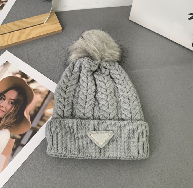 

Designer Versatile Winter Knit Beanie for Women Thick Knits Thick Warm Bonnet Beanie in 5 Colors