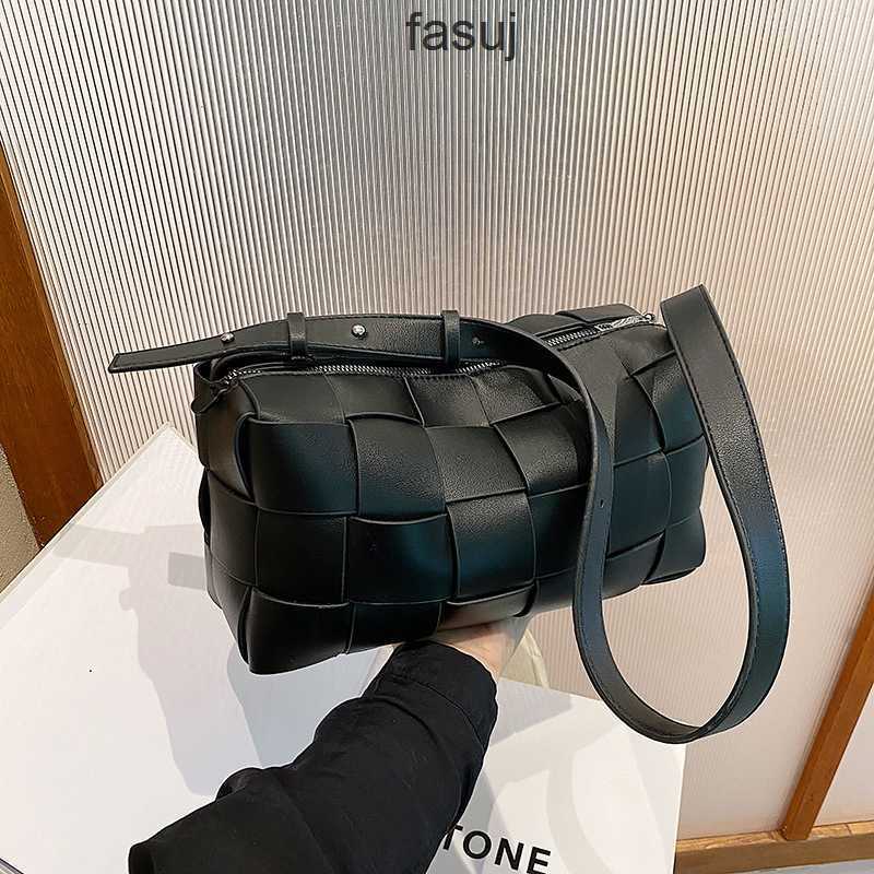 

Luxurious Designer Bottess bags Venetas women's 2022 summer new fashion trend single shoulder niche design square exquisite, Black