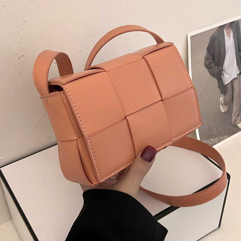 

Luxurious Designer Bottess bags Venetas Fashion texture woven splicing women's 2022 new Korean leisure small square popular Single have a logo, White