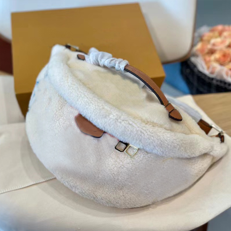 

Original Hardware Soft Plush High Quality Genuine Teddy Men Chest Bag Bumbag Designers Crossbody Bags Purse Letter Tedy Luxurys Lambswool 2022, More