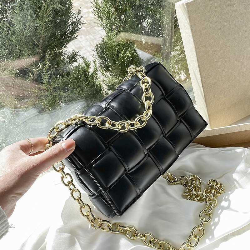 

Fashion Ladies Bottess bags Venetas metal thi chain woven pillow 2022 New Portable Single Shoulder Messenger women's, Black