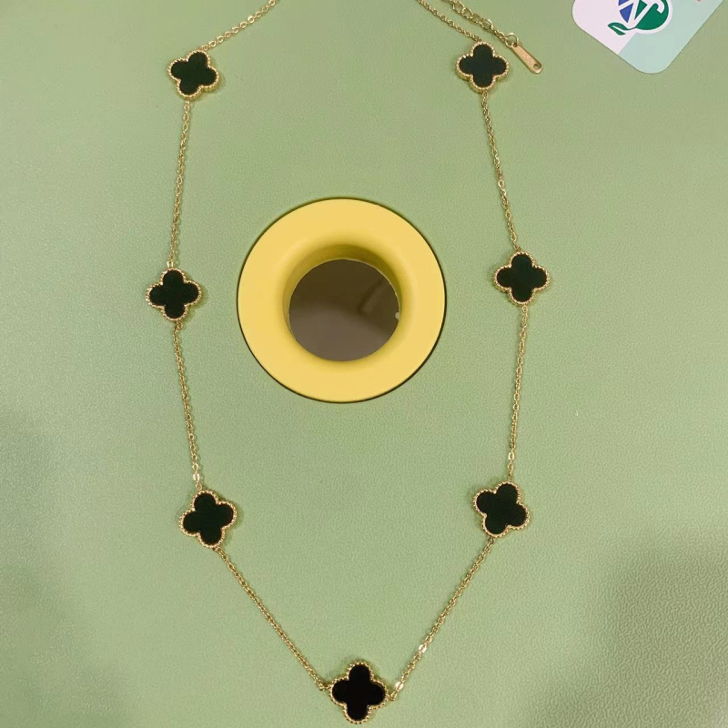 

Classic 7 Clover Pendant Stainless Steel Necklace for Women Gift