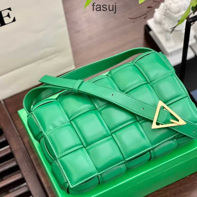 

Fashion Ladies Bottess bags Venetas Fashionable and versatile new green woven large lattice pillow tofu sheepskin cloud oblique cross small square woman