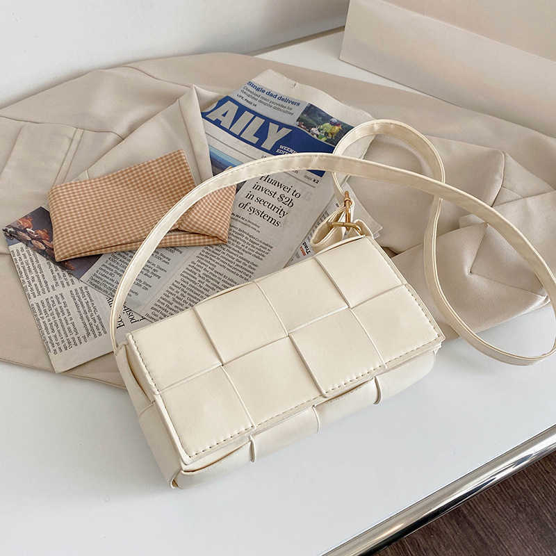 

Handbags Designer Bottess Ladies Venetas Woven chain women's 2022 summer new fashion one shoulder hand small square Messenger have a logo, Khaki