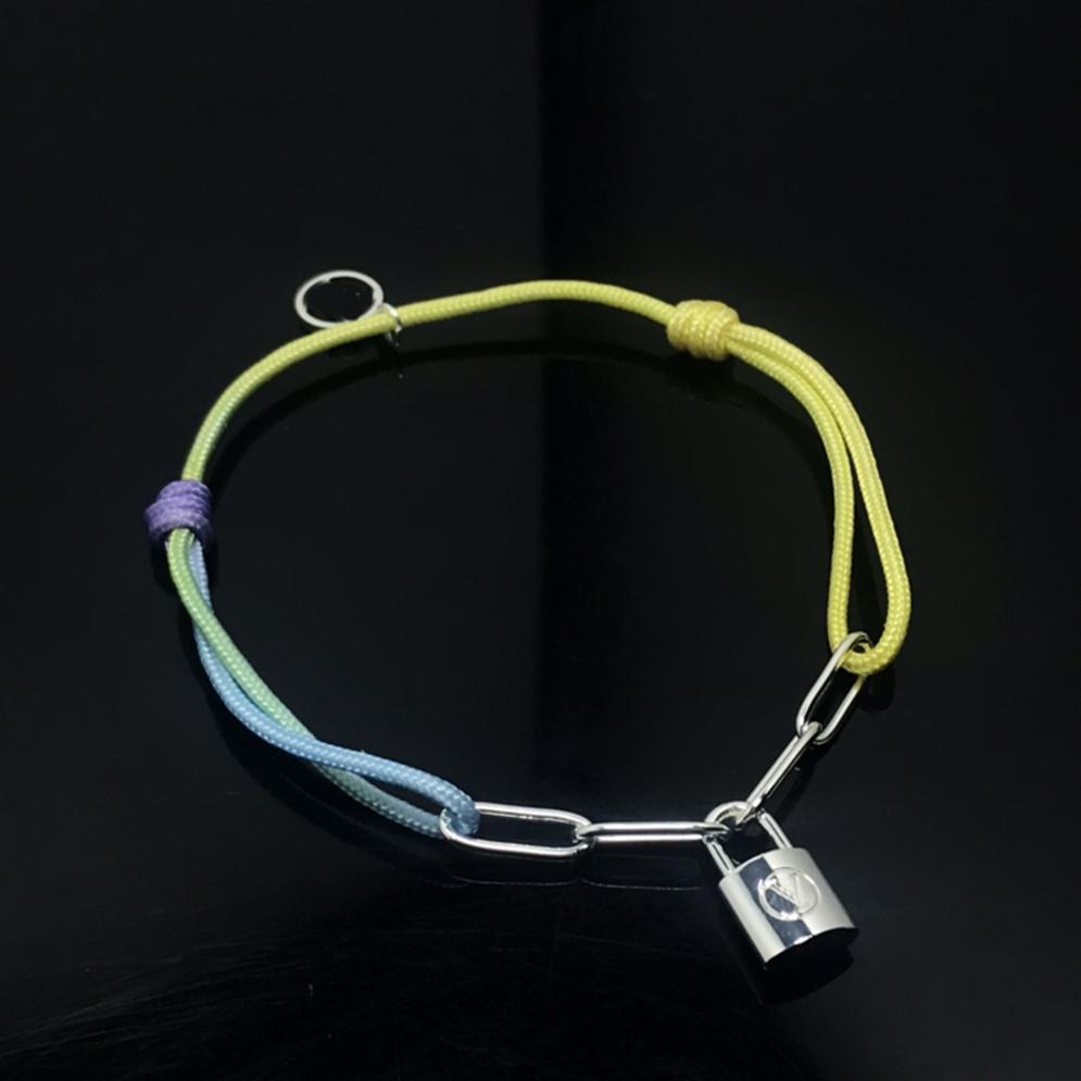 

Mens Luxury Designer Bracelet Fashion Hand Rope Locks Black Chain Link Pendent Bracelets For Women Party Wedding Jewelry Nice 22062302R233P