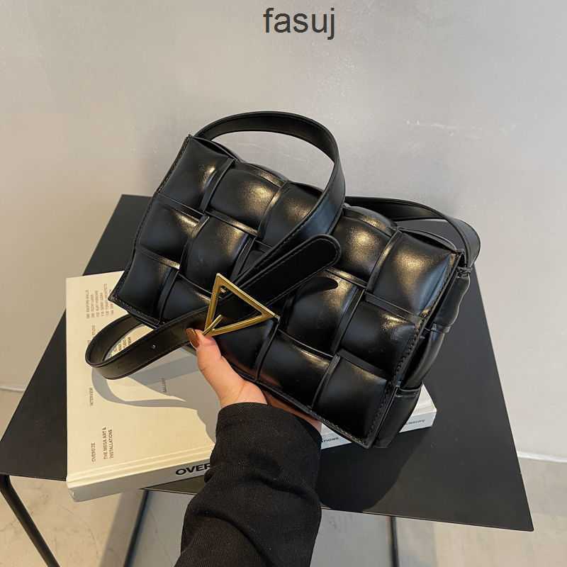 

Fashion Ladies Bottess bags Venetas Soft leather Plaid woven Boston pillow 2022 new Zhao Ruth same messenger net red small square, Black