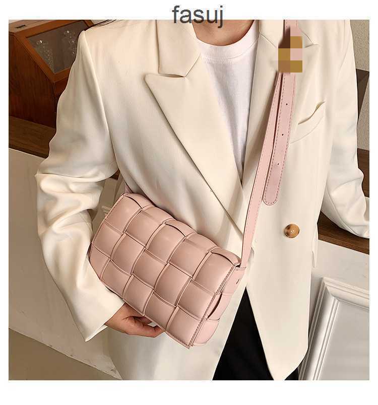 

Fashion Ladies Bottess bags Venetas Net red foreign style woven women's 2022 spring new texture single shoulder diagonal small square, Black