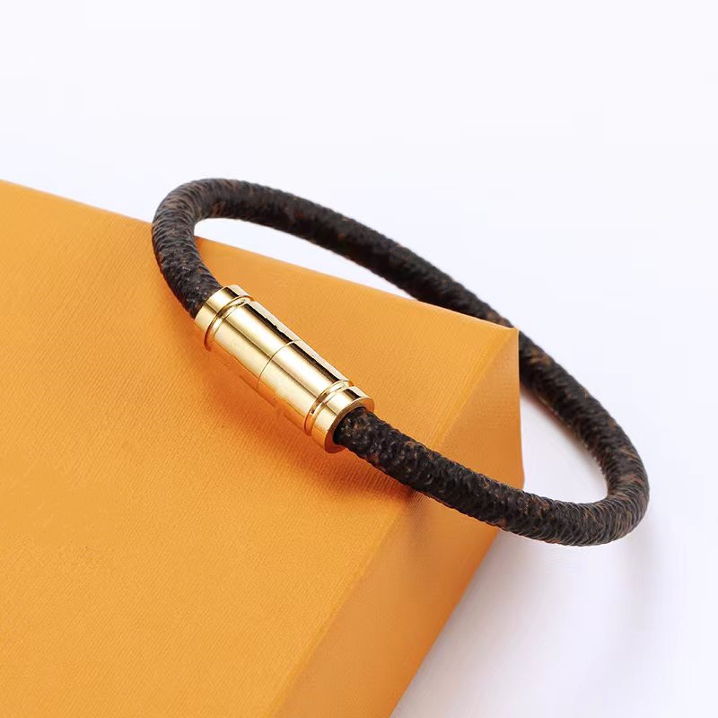 Bracelet Bracelets Bracelet lettre V Designer en acier titane pour femmes hommes bijoux de luxe cadeaux femme fille or argent rose or gros ne se