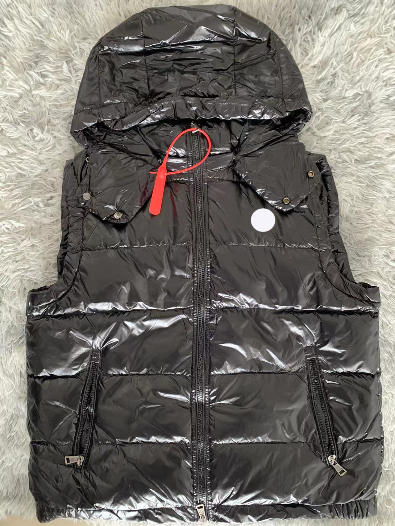 

Designer Tibb Mens Hooded Down Vests france brand Womens Bormes Down Vest winter Jacket Embroidered Chest Badge Warm Outerwear maya Jackets, Sold out