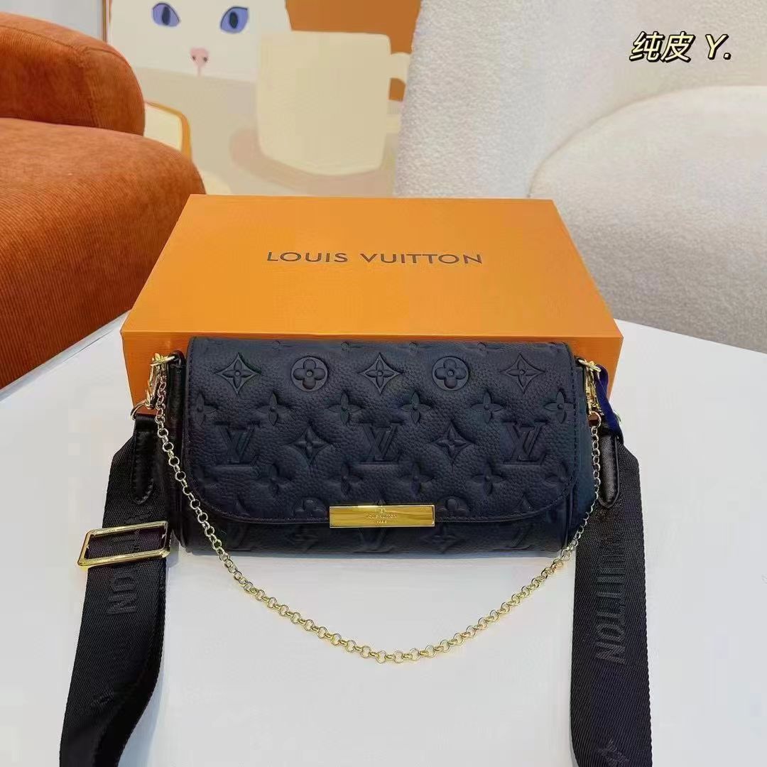 Sacs à provisions de luxe de créateurs pour hommes et femmes lettre d'épaule de mode nominée à la main et motif de fleurs de style classique ouve