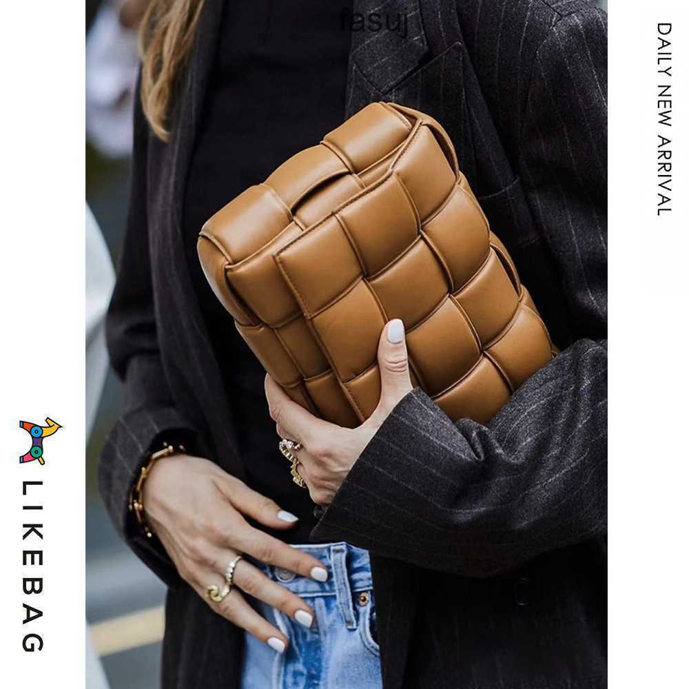 

Fashion Ladies Bottess bags Venetas Net red ins style pillow Light luxury High grade woven one shoulder messenger French exquisite soft leather