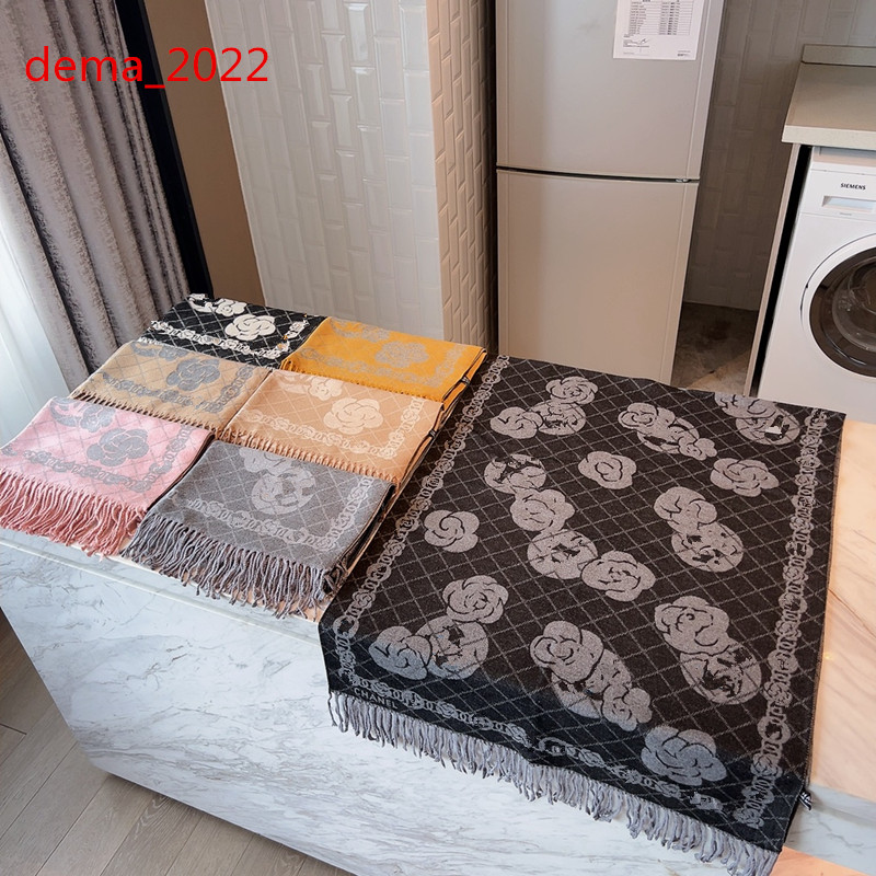 

Designer Women's Scarf Shawl Cashmere Autumn and Winter New Fashion Versatile