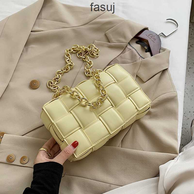 

Fashion Ladies Bottess bags Venetas Net red ashigo Xiaojing same chain woven pillow women's versatile portable messenger b new style, White