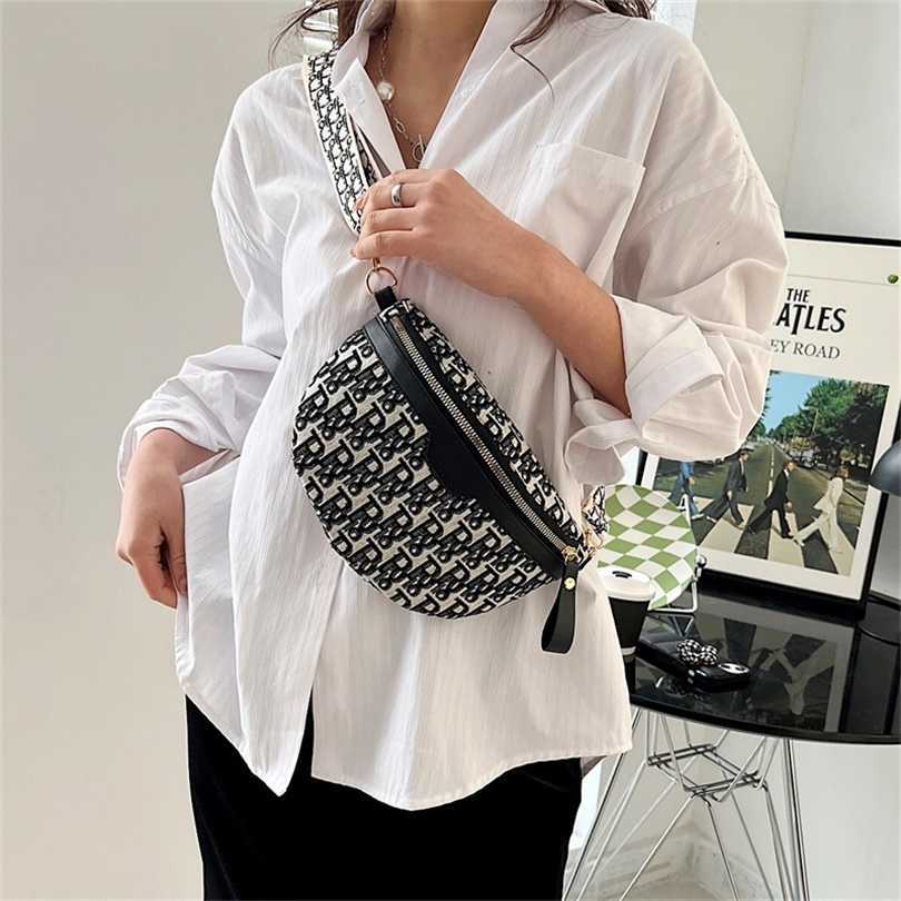 10% de réduction 2023 Sac de créateur de haute qualité printemps et été coréen version coffre de grande capacité à la mode broderie jacquard mess
