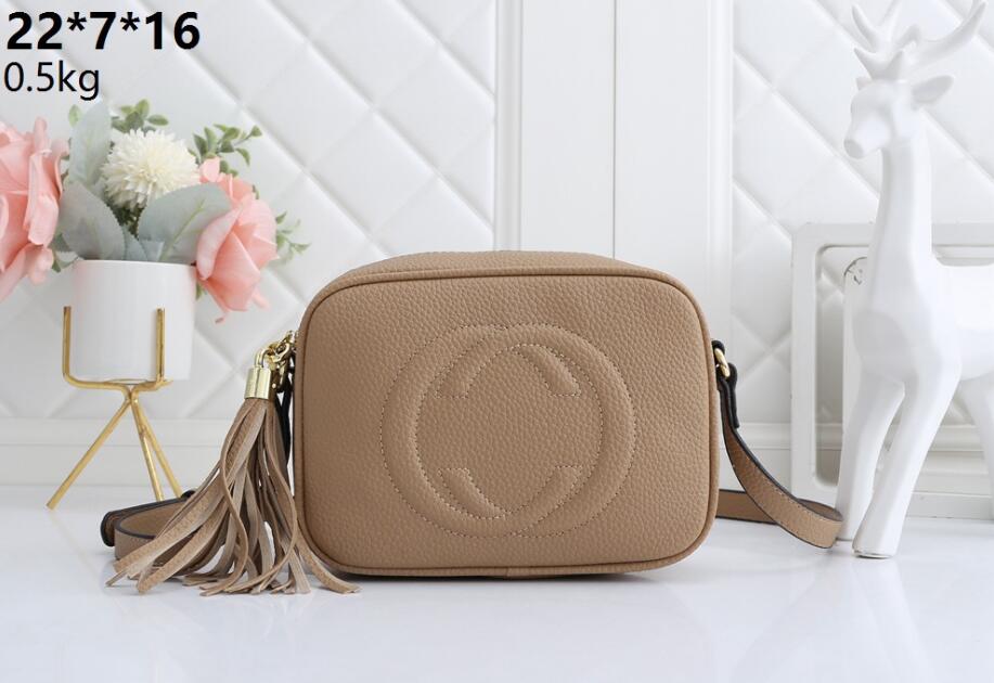 

Fashion Cosmetic Bags Make Up Case Lychee leather Travel Makeup brands Womens Crossbody Soho bag Disco Shoulder handbag Fringed Purse, Black