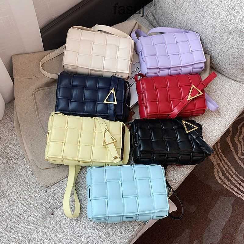 

Fashion Ladies Bottess bags Venetas small women's oblique straddle portable single shoulder, White