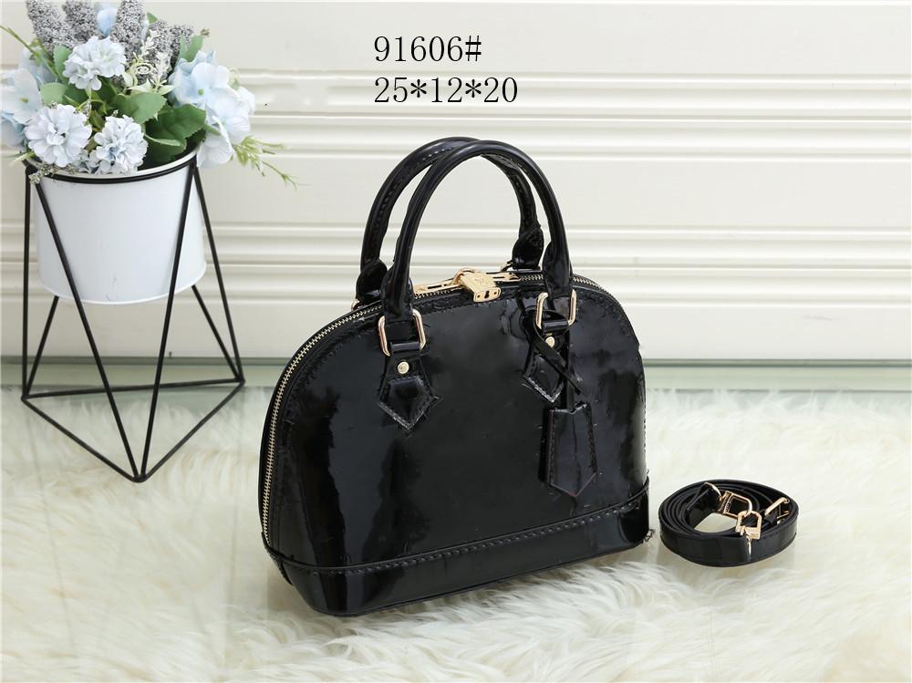 

Women Shoulder Bags Retro luxurys designers Bag Embossing Patent Leather Handbags Shell Wallet Purse Ladies Cosmetic Crossbody Bags Tote With Lock, Extra shipping