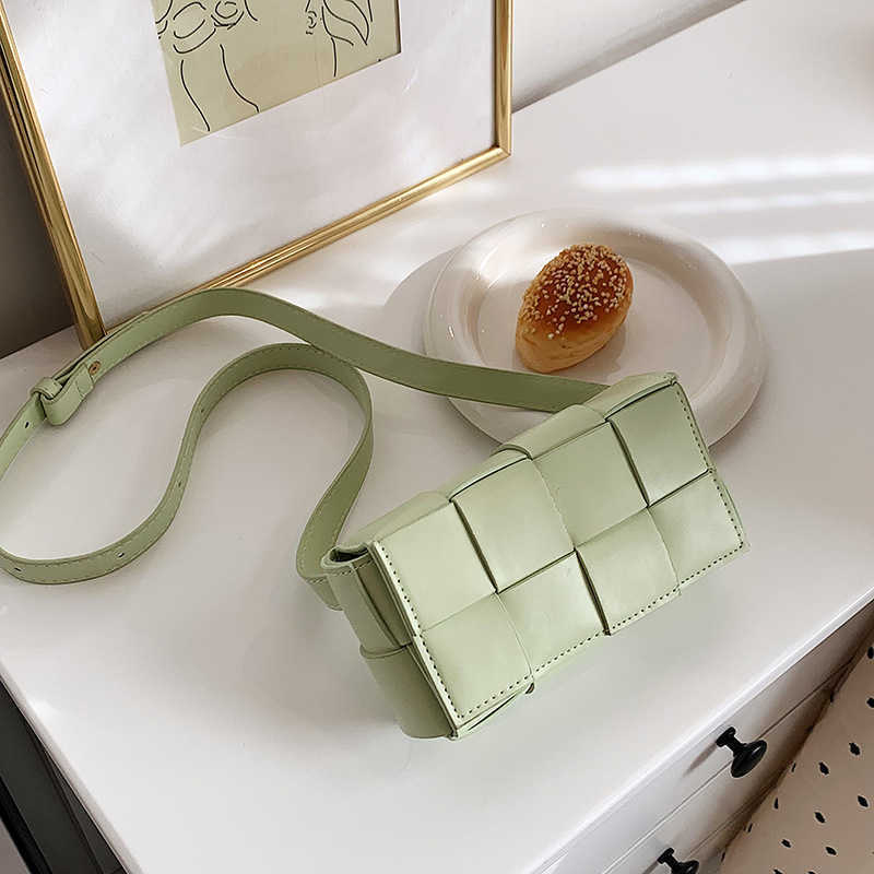 

Handbags Designer Bottess Ladies Venetas Spring new small Women's 2022 fashion versatile popular woven single shoulder girl's Cross have a logo, White