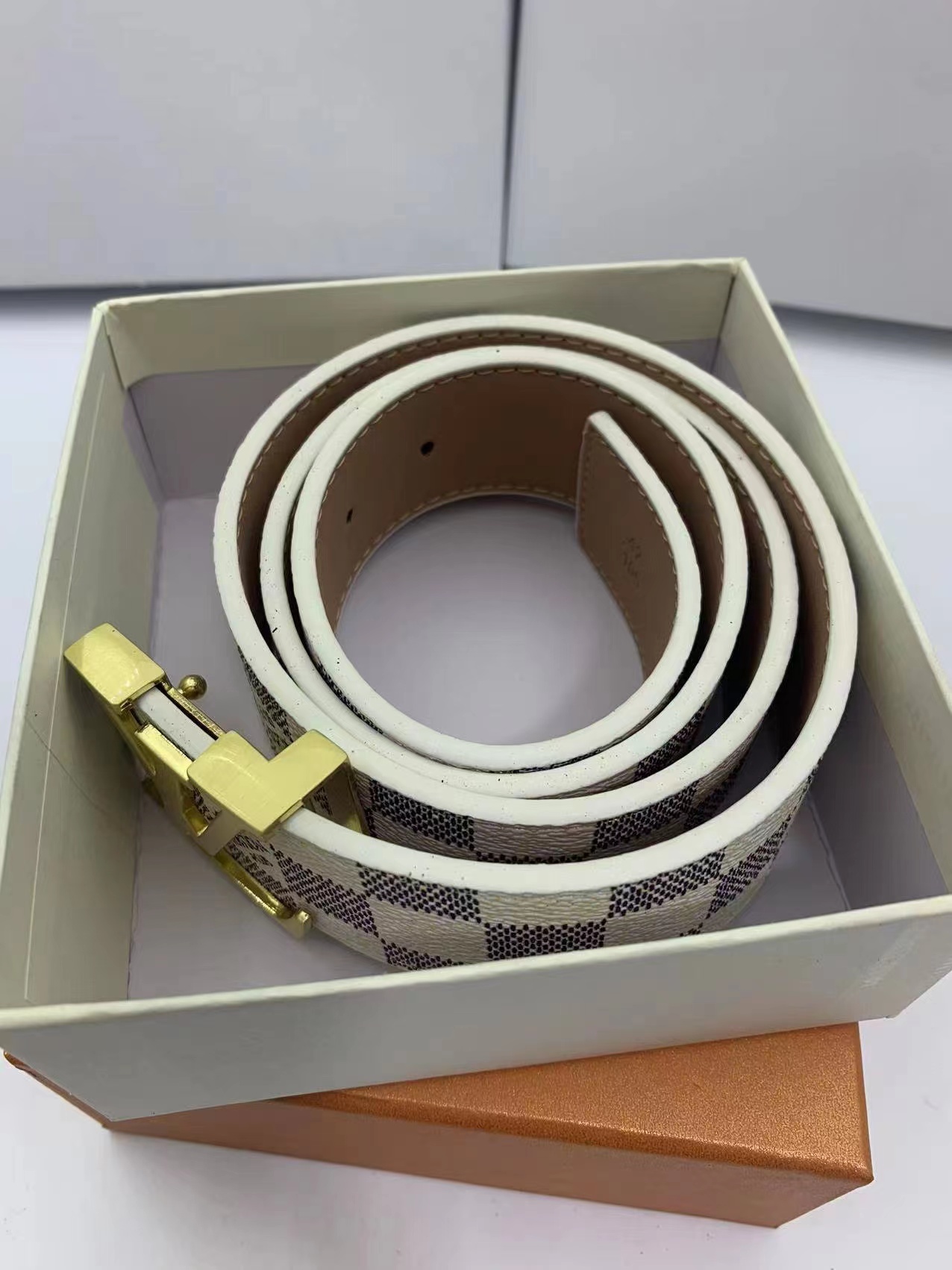 

With Box High Luxury Brand Buckle Belts Designer Fashion Classic Metal Belt Leather Men Women Belt Width 3.8 CM Louiseity Vuttons Viutonity GGs Cowskin, Aaa
