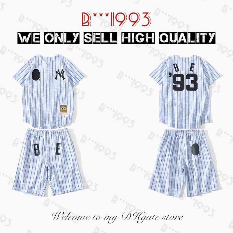 

High Quality Mens T Shirts Shorts Sets Designer Men Women Stylist Shark Tshirts Set Galaxy Spots Casual Cartoon Comics Co -Branded Same Styl, 1 button