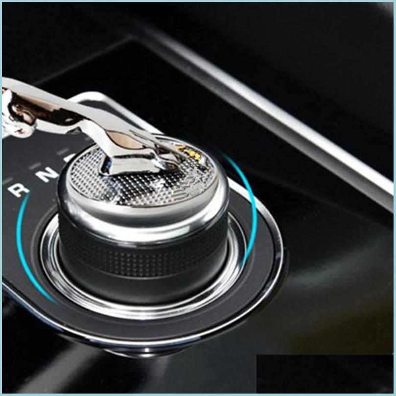 Autocollants de voiture Fashion Car Gear Lever Shift Cutch Emblem Badge Sticker Sticker Sticker pour Jaguar XE XF XFL XJ FPACE CARSTYLYLING Stick