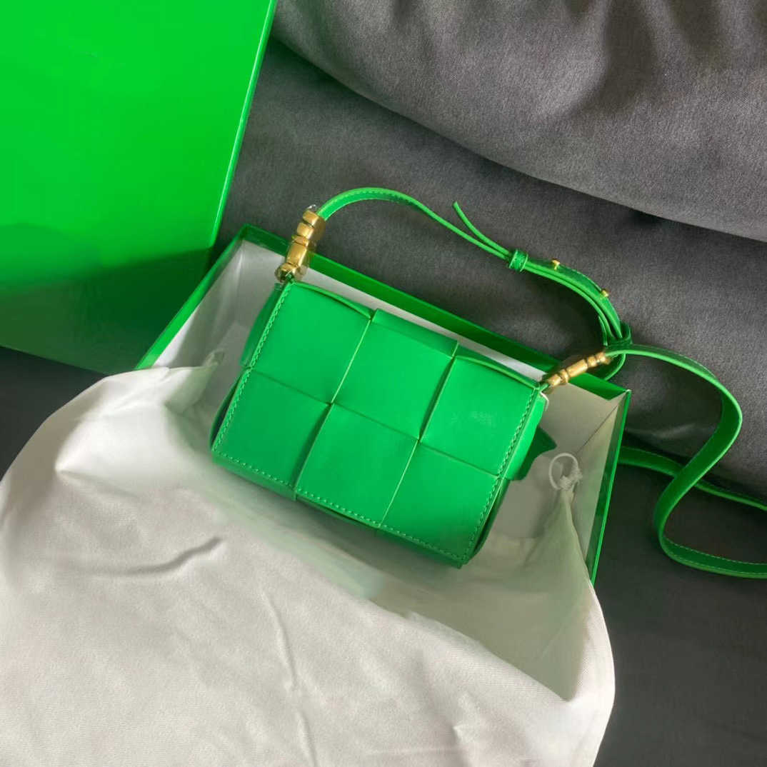 

Luxurious Designer Bottess bags Venetas 2022 new leather women's Leather Mini waist Single Shoulder Messenger small fashion trend have a logo, Vkkbag9527