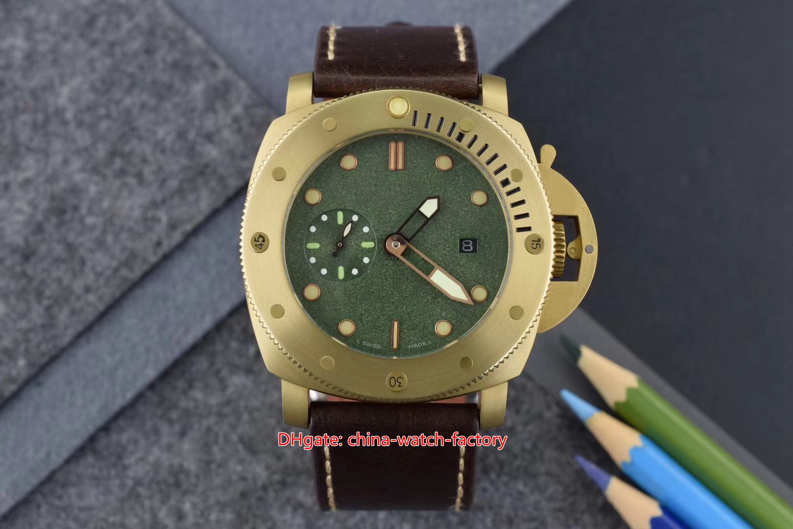 

Excellent Mens Watch Green Dial 47mm Submersible 382 00382 18k Yellow Gold Designer Watches Sapphire Transparent Mechanical Automatic Men's Wristwatches, No box papers