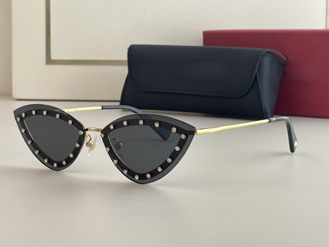 

New CATEYE SUNGLASSES wave modern ladies sunglass VA2033 Size62 13 140 cat glasses frame diamond inlaid lens design fashion bar girl beach UV400 bikini women