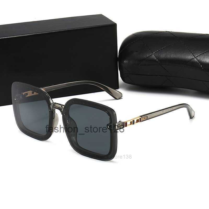 

Designer glasses sunglasses Womens HD polarized UV400 Black Len Red PC Frame fashion channel mens sunglasses driving vacation C9132 Designer