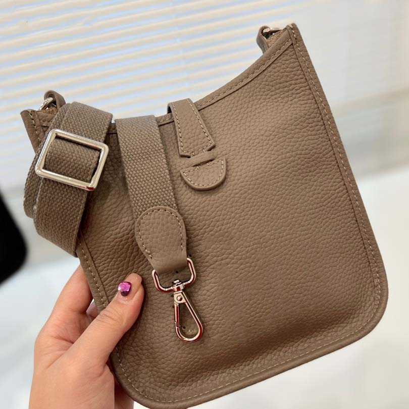 

Evening Bags Women's Ladies Clutch Bags Purses Classic Evelyns Calfskins Genuine Leather Top Qaulity Handbags Hollow Out Messenger Shoulder bag, Yellow