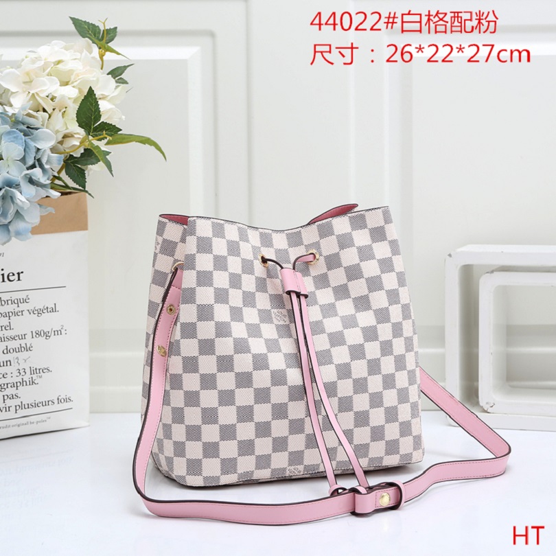 

Louis Vuitton LV Alma BB PM Shell Bag Women Shoulder Crossbody Bags Designer Handbags Water Ripples Totes Single Strap Lady Luxury Purses 10B