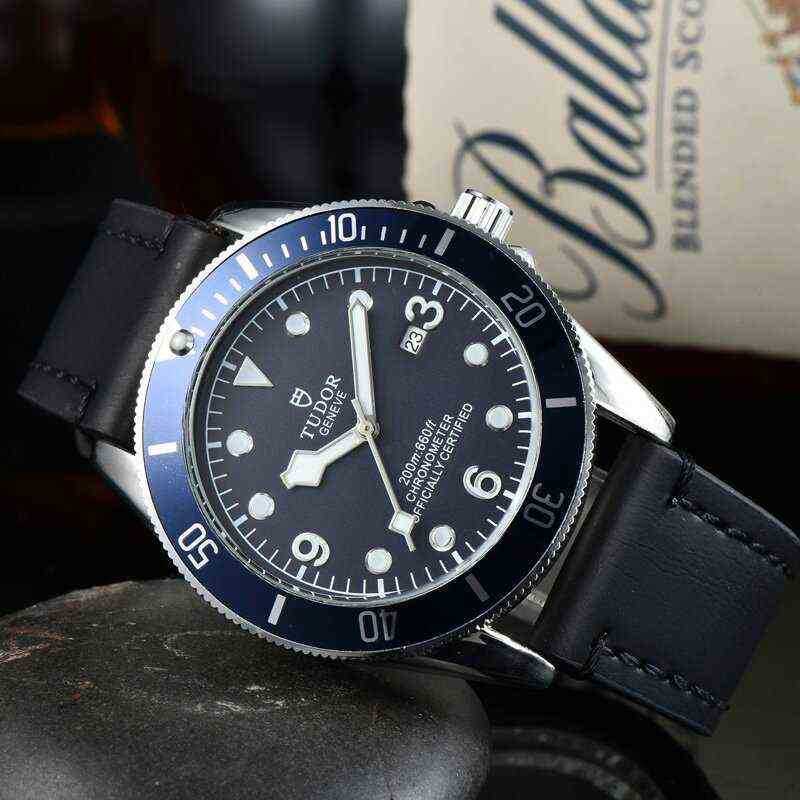 

Titanium Tudors Pelagos 25600 Zf Watch Fashion Watches Mens Montre Movement Luxury Designer Watch Fashion Women's Men's Tudors Jbnm Lsmg, Beige