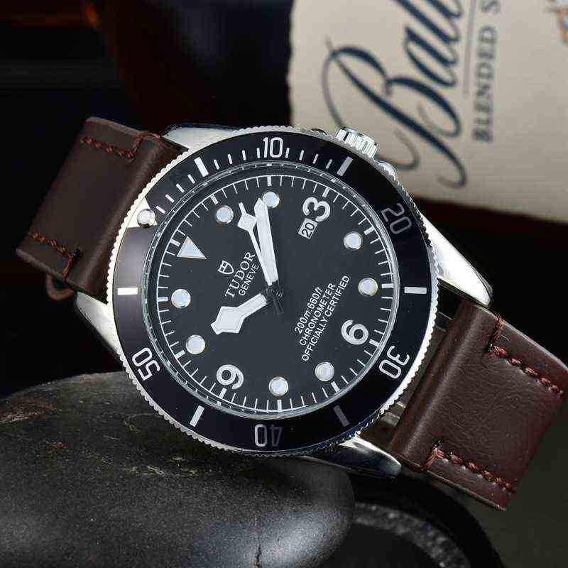 

Titanium Tudors Pelagos 25600 Zf Watch Fashion Watches Mens Montre Movement Luxury Designer Watch Fashion Women's Men's Tudors 2t0b Fibm, Beige