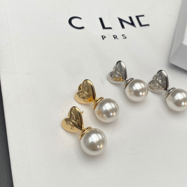 Exquis Designer Bijoux Boucles D'oreilles Charme Femmes Style Hot Campus City Classique Marque De Mode Filles Sélectionnées Cadeau Placage Ne Se