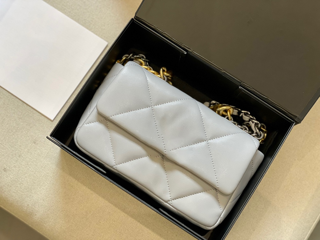 

Luxury tote purses Brand handbag message bags Shoulder bag Genuine Leather Crossbody 5A Quality caviar Designer Chain Mini Size 20CM Flap Quilted Double Lady, Box