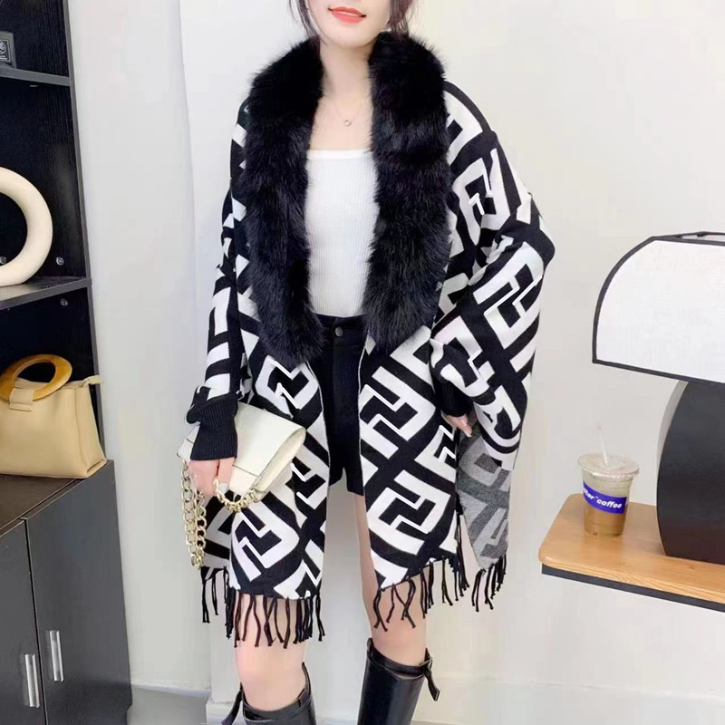 

designers Women's Cape Fur collar capes fend6 ladies sweaters Pull luxury brand cloak Splicing Sweater female with the same autumn winter womens Cardigan Jumper, Waiting for update1